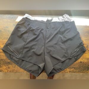 LULULEMON HR 4” HOTTY HOT SHORTS